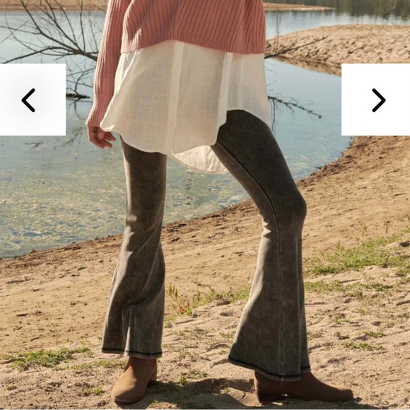 NWOT Acid-Washed Ribbed Flare Bell Bottom Pants - Picture 2 of 6